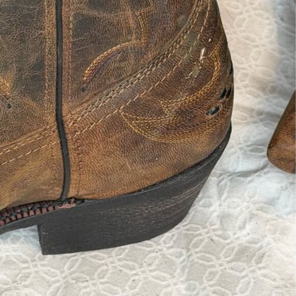 Laredo Brown Distressed Cowboy Boots size 13 main image 7